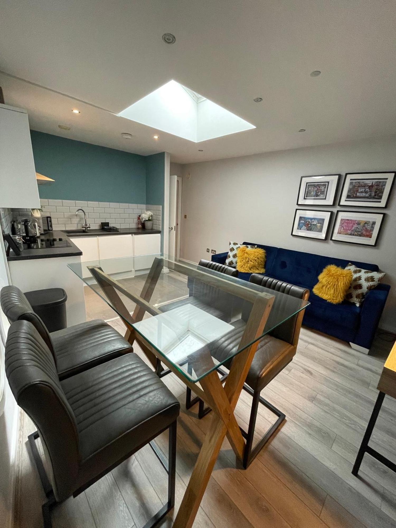 Align Lux Apartments, Liverpool City Centre Extérieur photo