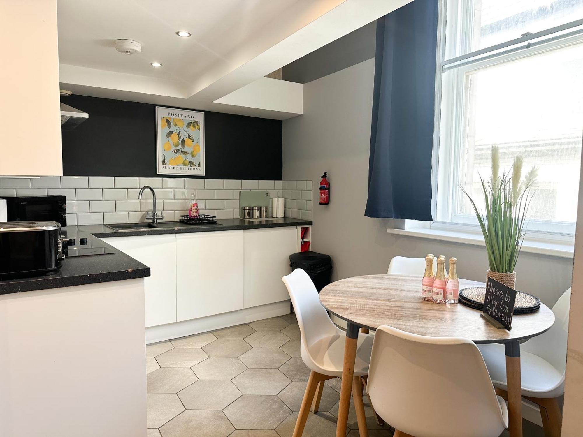 Align Lux Apartments, Liverpool City Centre Extérieur photo