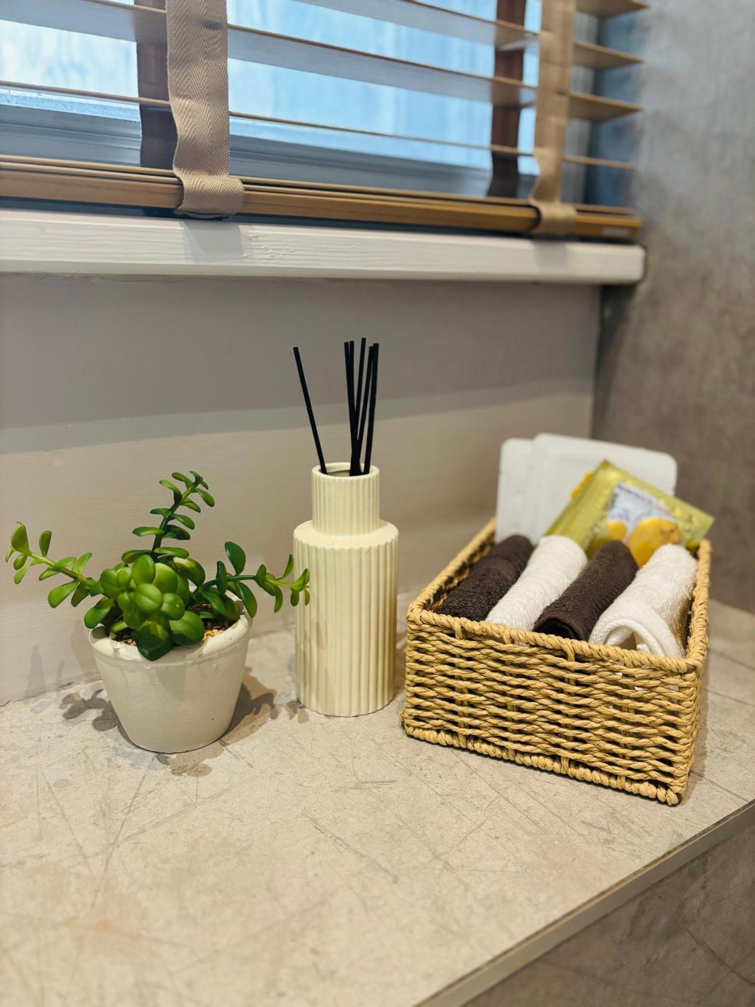 Align Lux Apartments, Liverpool City Centre Extérieur photo